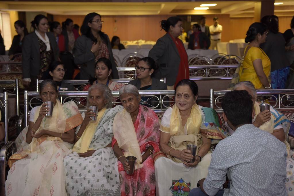 Visit of Aapna Ghar-Oldage Home 2019